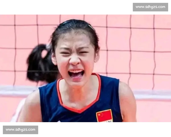 17 岁 1 米 96 新星泪拥赵蕊蕊！中国女排新长城首秀 6 扣 6 中