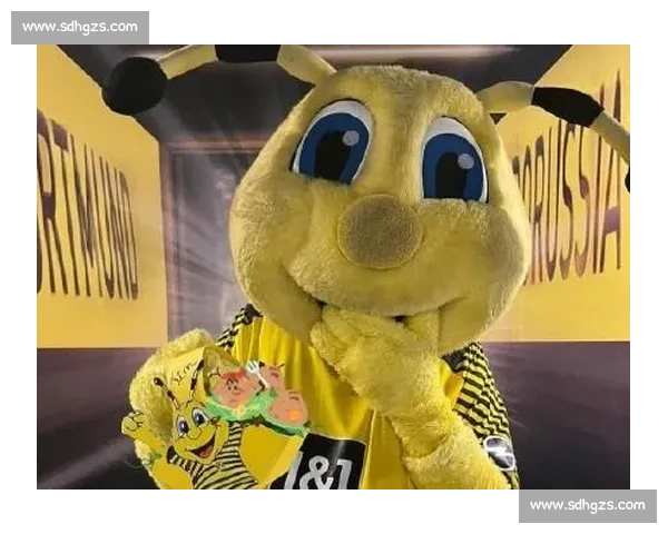 多特蒙德东亚主管携吉祥物艾玛助力常州队，青训合作再谱新篇