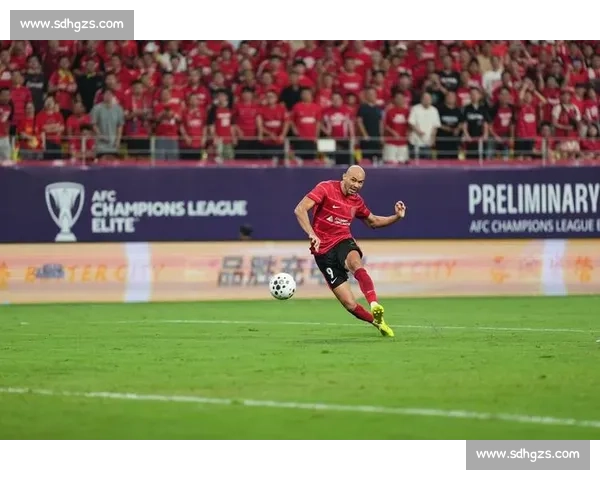 费利佩双响 + 单刀弑敌，成都蓉城 3-0 横扫曼谷联晋级亚冠正赛